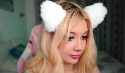 cosplay bunny babe teases you - drtuber