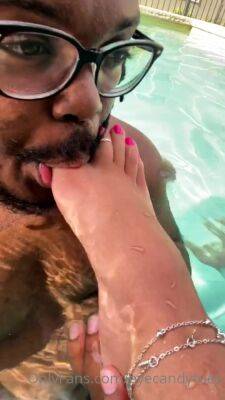 Interracial foot fetish sex with a sexy brunette - drtuber