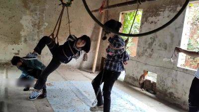 Two girls suspended in an abandoned house - drtuber - China