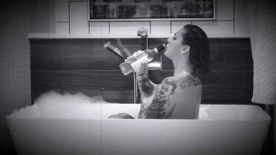 danielle colby cushman nude bath xxx videos - drtuber