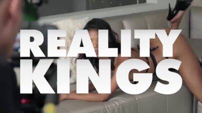 Nicolette Shea - Van - Van Wylde and Nicolette Shea get frisky in HD Reality Kings video - sexu.com
