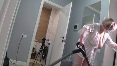 Big Ass Under A Short Robe Busty Mature Housewife With Hairy Pussy Behind The . Homemade - hclips