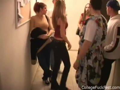 College Teen 18+ Doggystyled - upornia